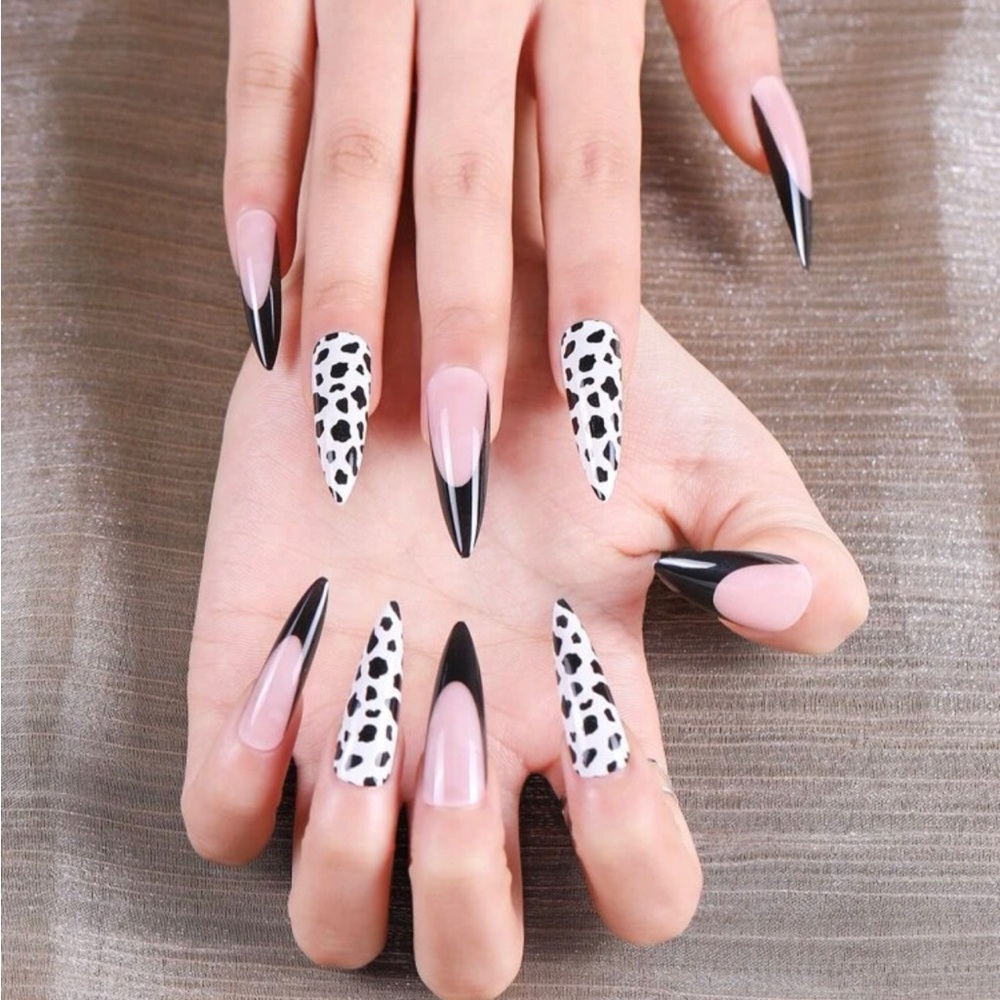 Stiletto Shape Press on nails